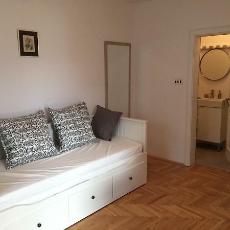 Apartments Papalinna 2 By Moro Krk Town Buitenkant foto